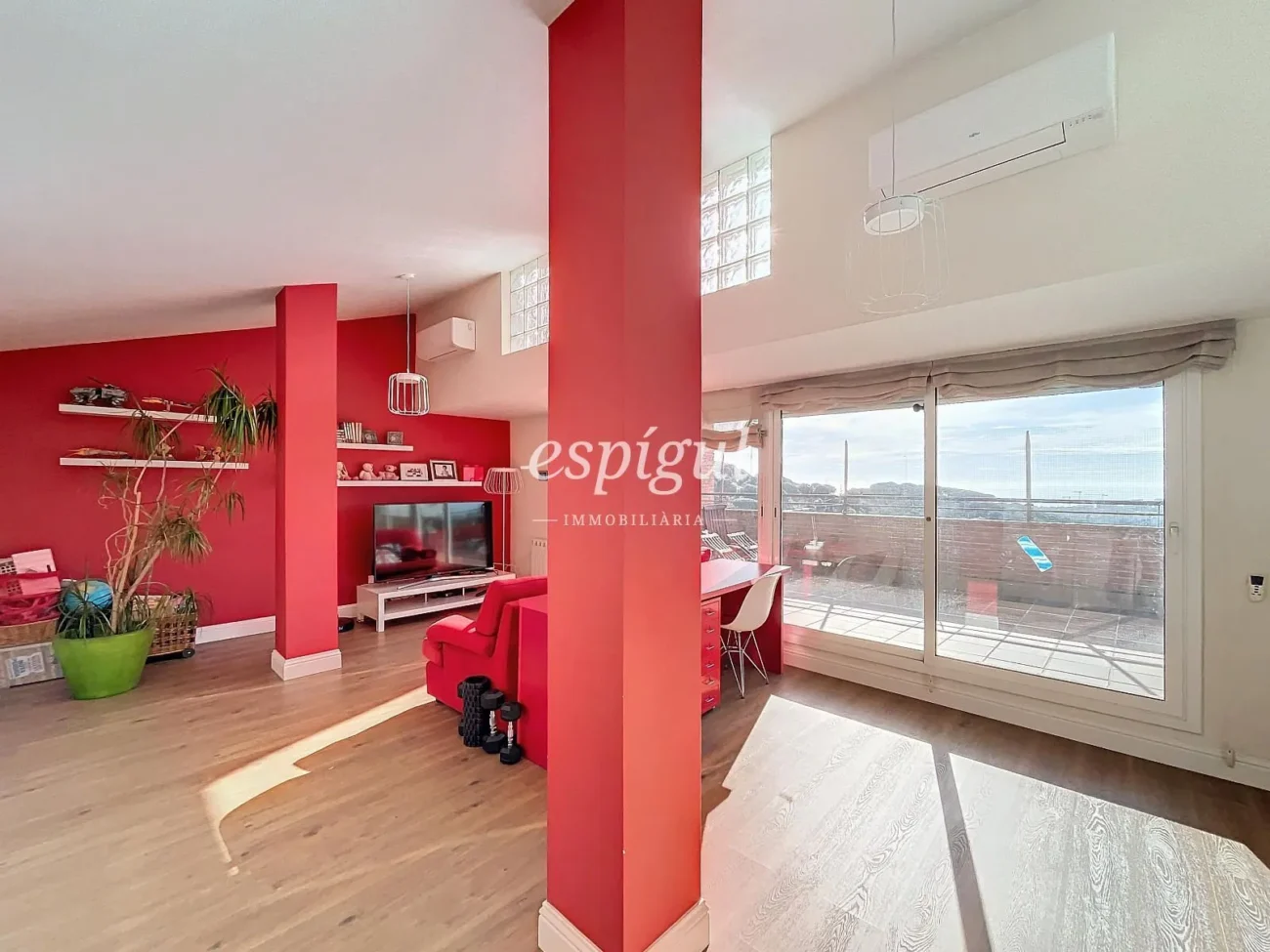 Exclusivo ático dúplex con vistas al mar en Can Gaietà, Tiana