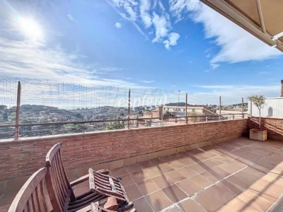 Exclusivo ático dúplex con vistas al mar en Can Gaietà, Tiana