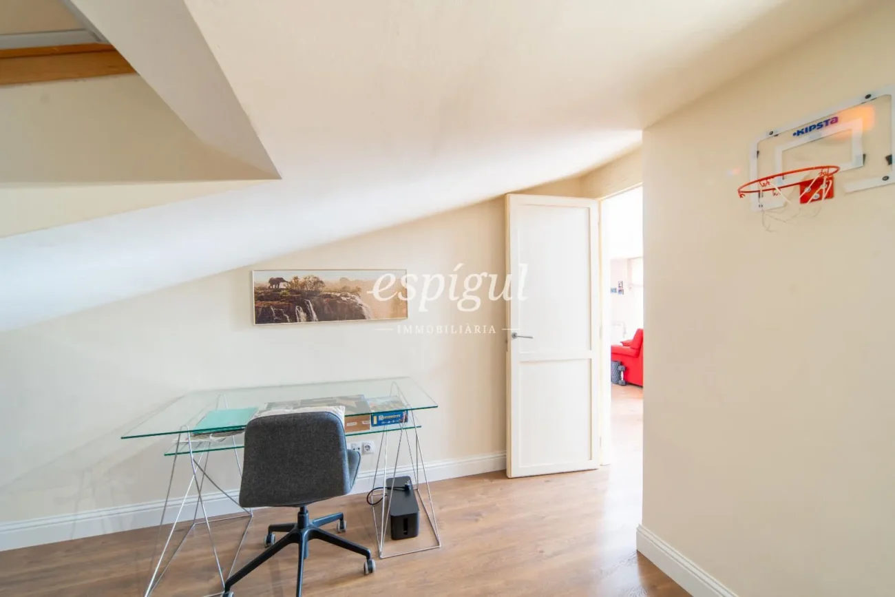 Exclusivo ático dúplex con vistas al mar en Can Gaietà, Tiana