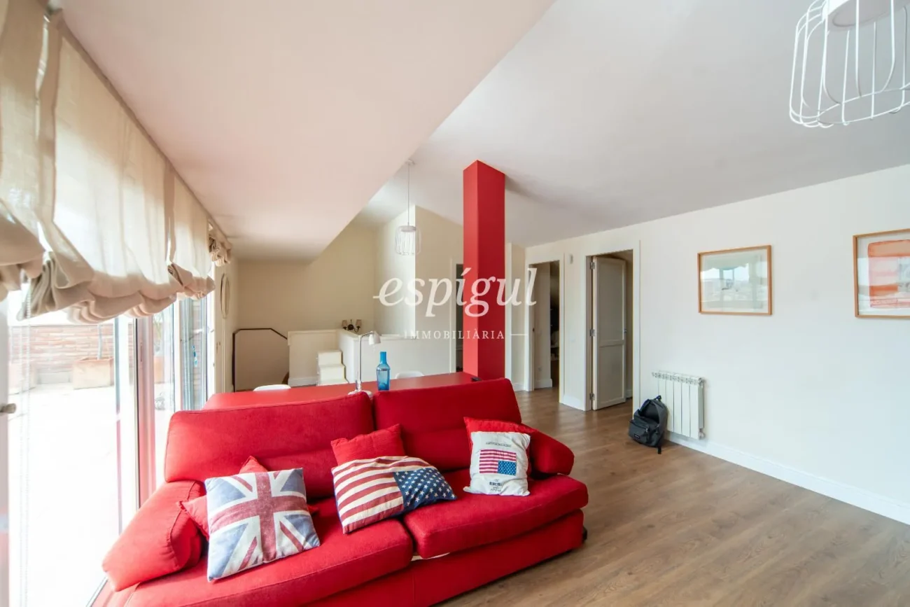 Exclusivo ático dúplex con vistas al mar en Can Gaietà, Tiana