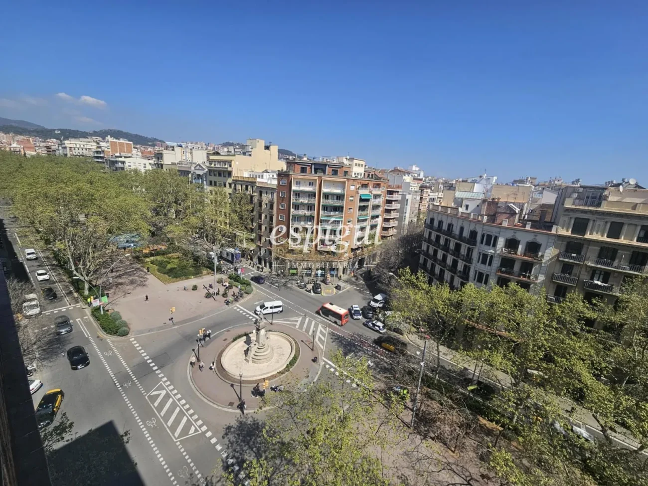 Exclusive renovated apartment with terraces on Passeig de Sant Joan, Barcelona