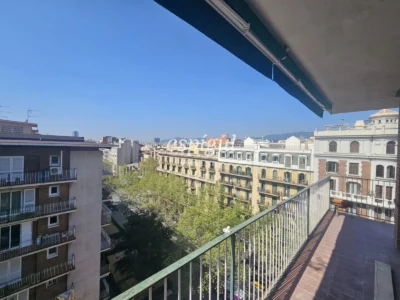 Exclusive renovated apartment with terraces on Passeig de Sant Joan, Barcelona
