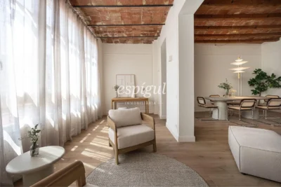 Stunning renovated apartment on Provença Street, heart of Eixample Dret