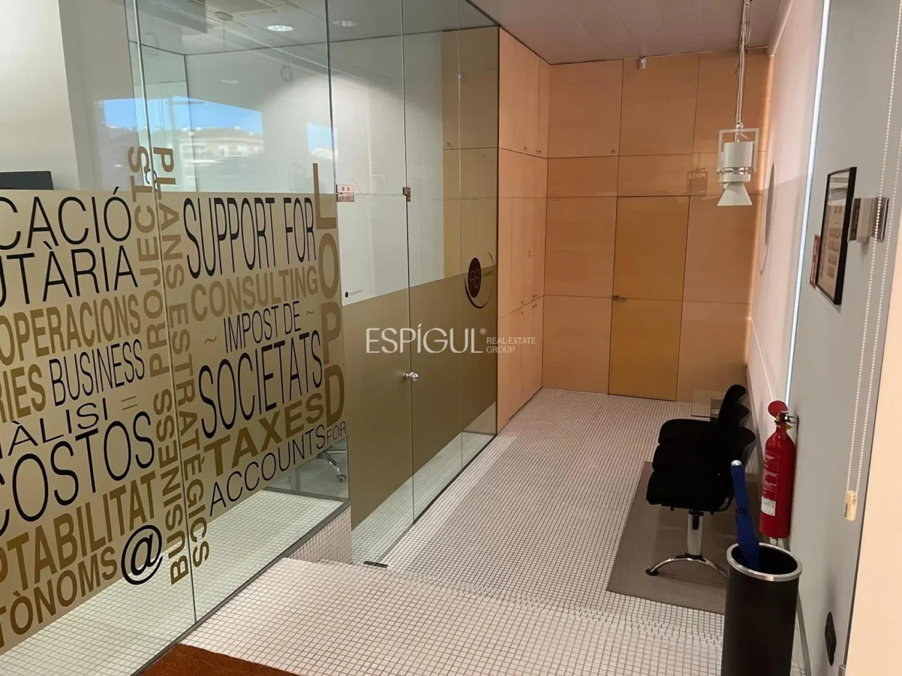 Local situado en la calle Caldes de Montbui