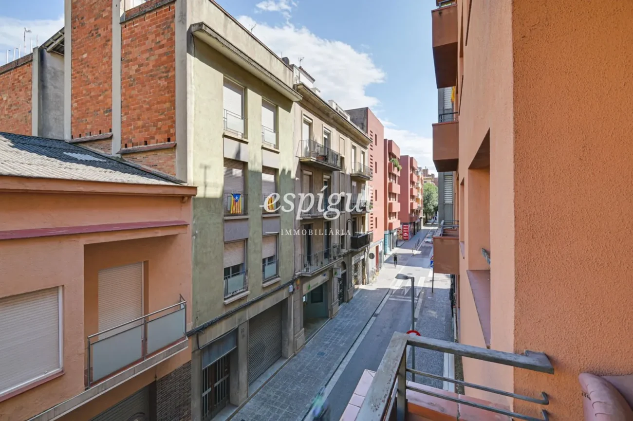 Piso al centro de Girona per reformar