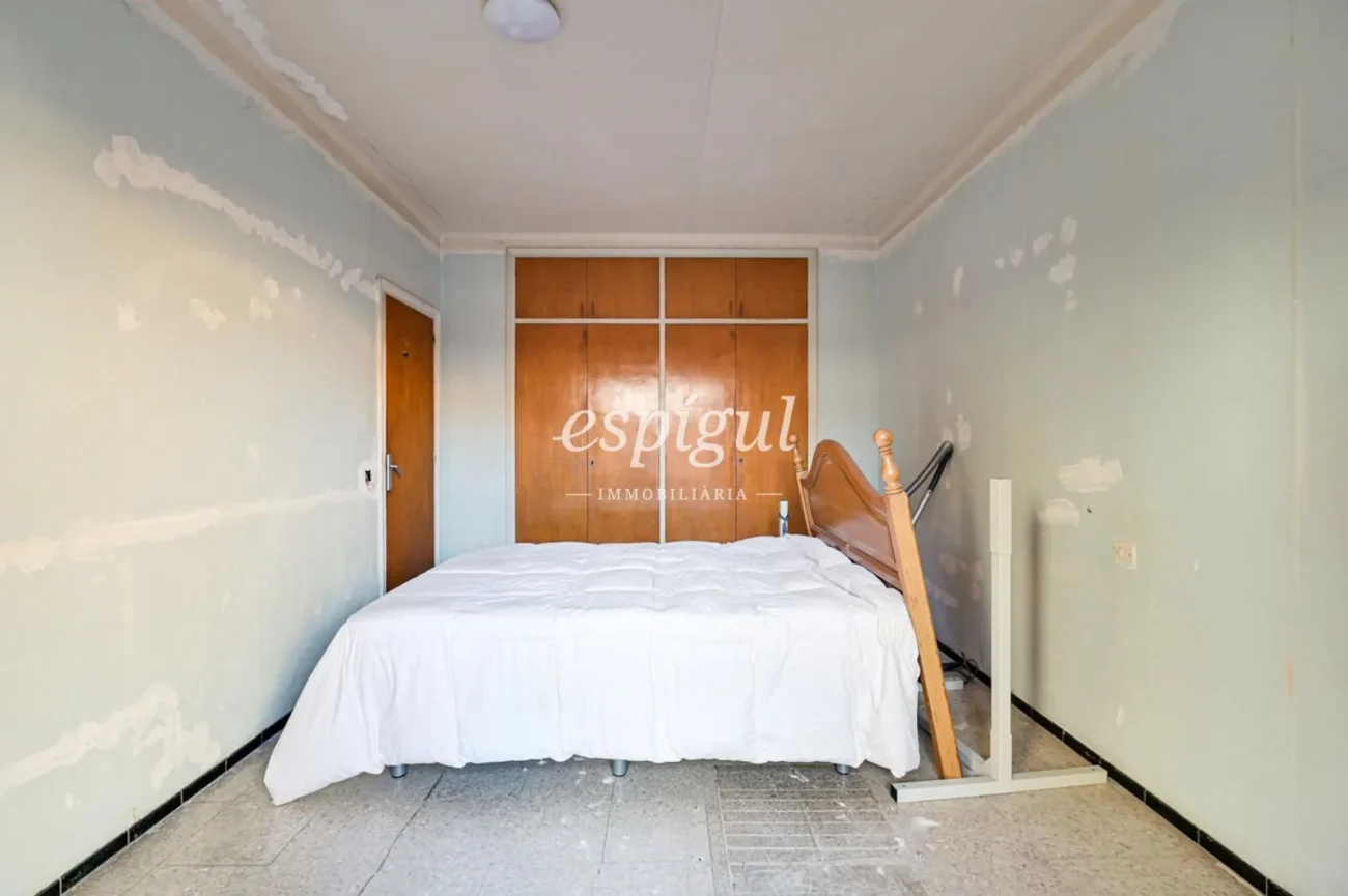 Piso al centro de Girona per reformar