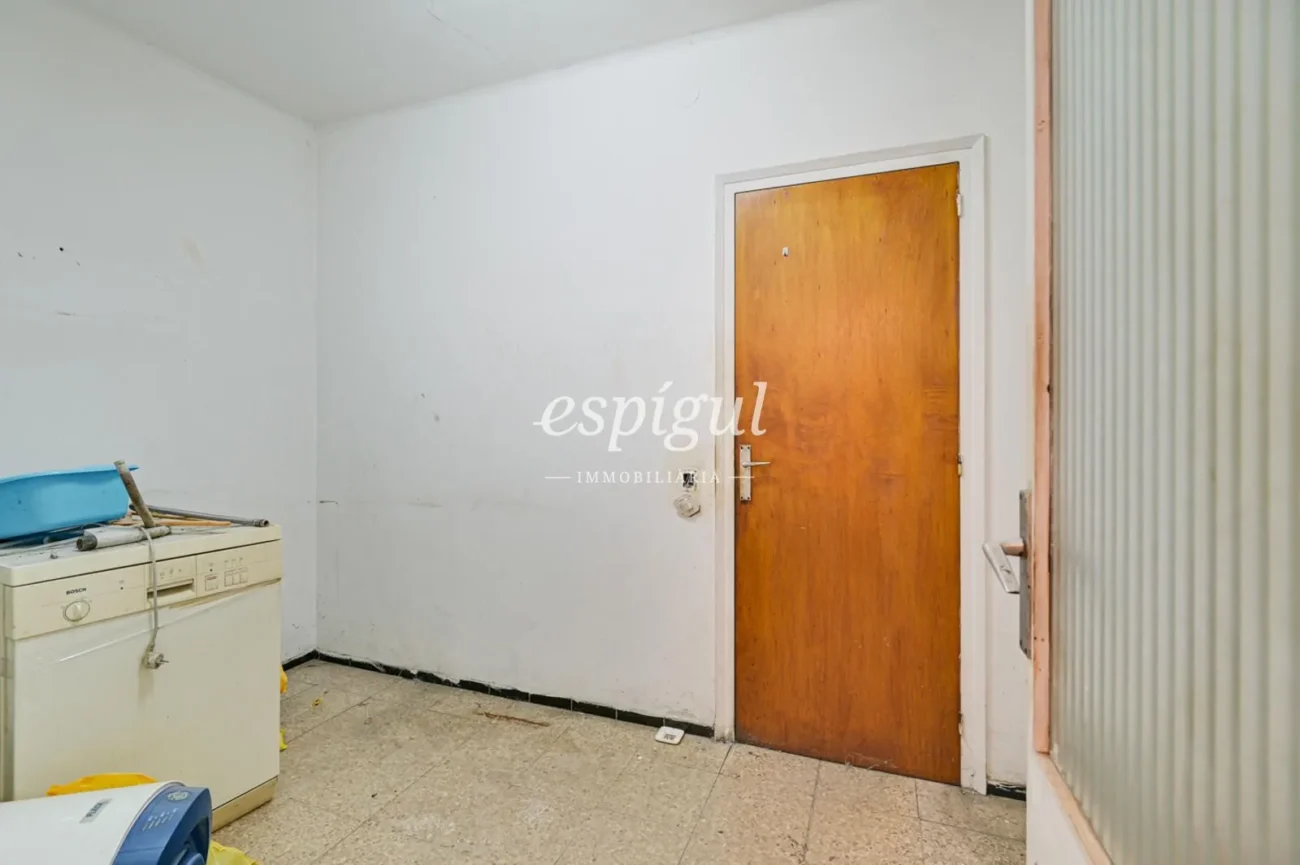 Piso al centro de Girona per reformar