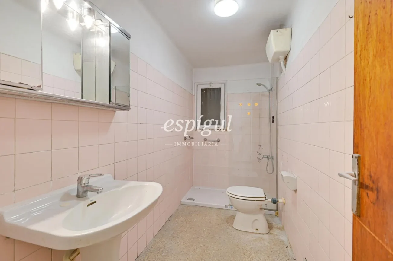 Piso al centro de Girona per reformar
