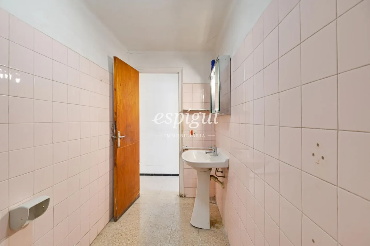 Piso al centro de Girona per reformar