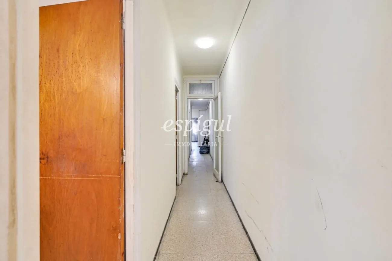 Piso al centro de Girona per reformar