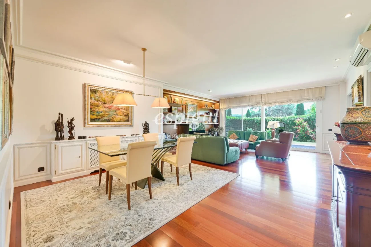 PISO CON JARDÍN EN VENTA EN EIXAMPLE