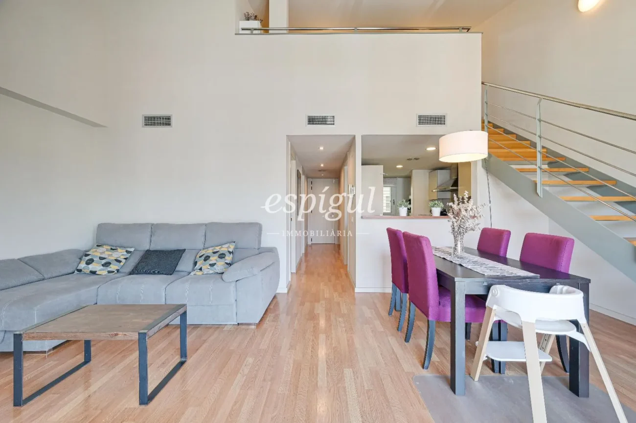 Pis de tres habitacions tipus duplex a Girona