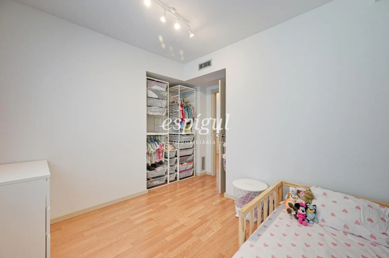 Pis de tres habitacions tipus duplex a Girona