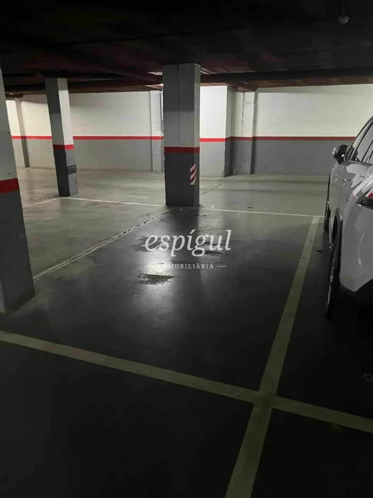 Plaza de aparcamiento en La Devesa – C/ Bernat Boades, Girona