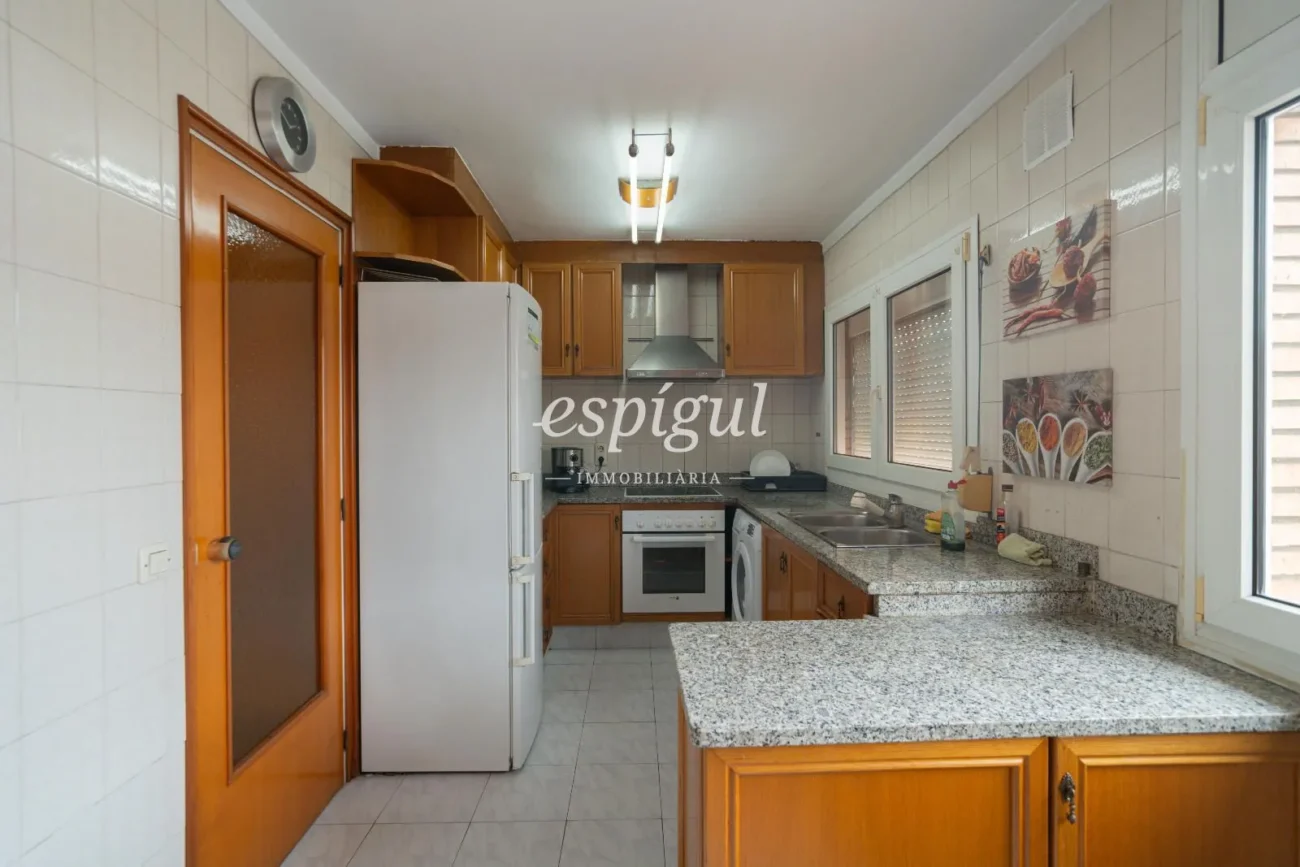 Casa adossada a Palau – Elegància i confort en un entorn tranquil