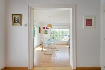 Céntrico piso de alquiler temporal con jardín privado y 3 habitaciones en Alella