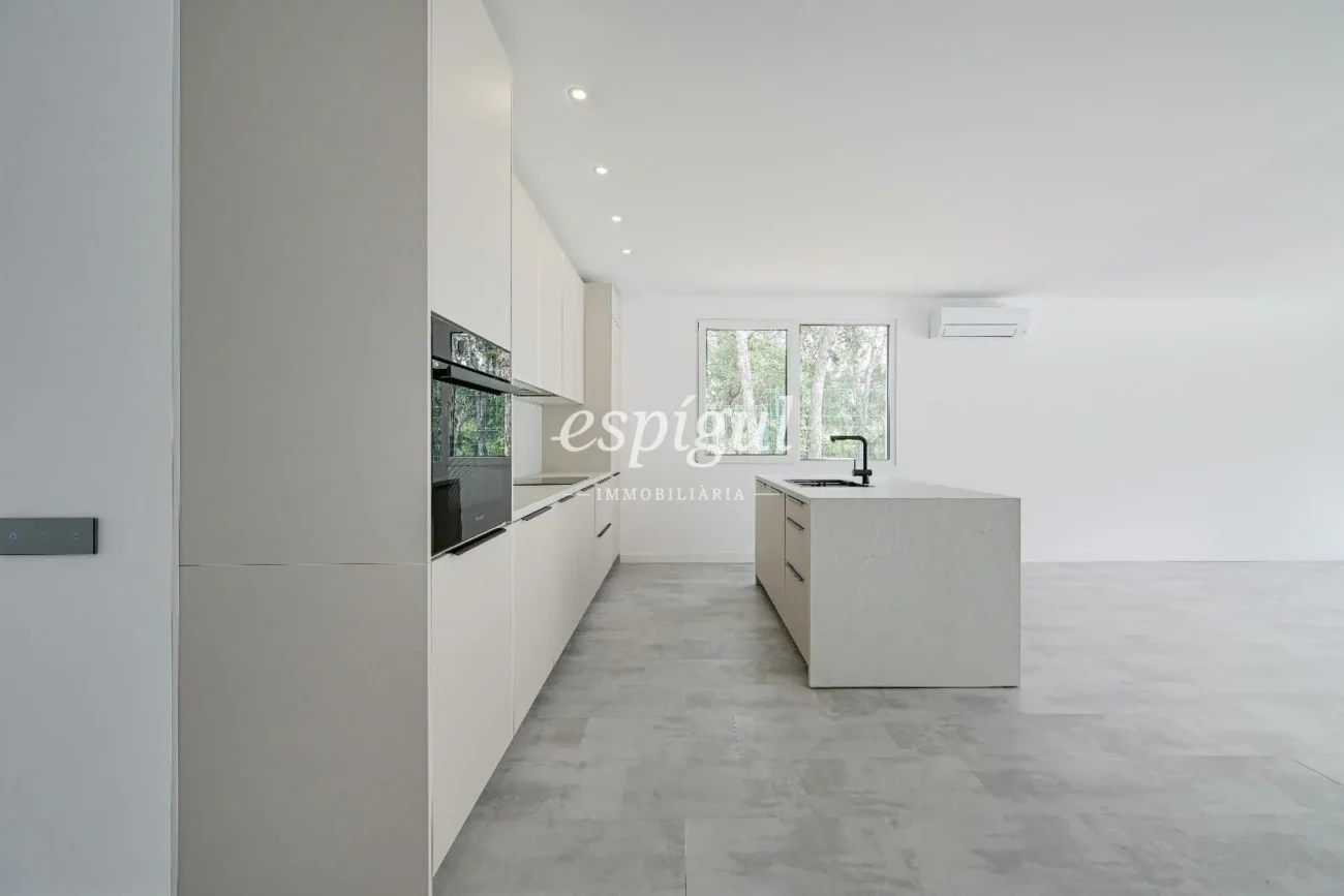 Confort i disseny a Llagostera – Habitatge d´obra nova d´una planta