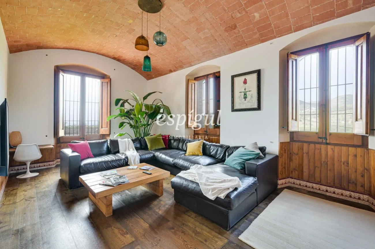 Exclusive Historic Mansion in Alella with Sea Views and Tourist License