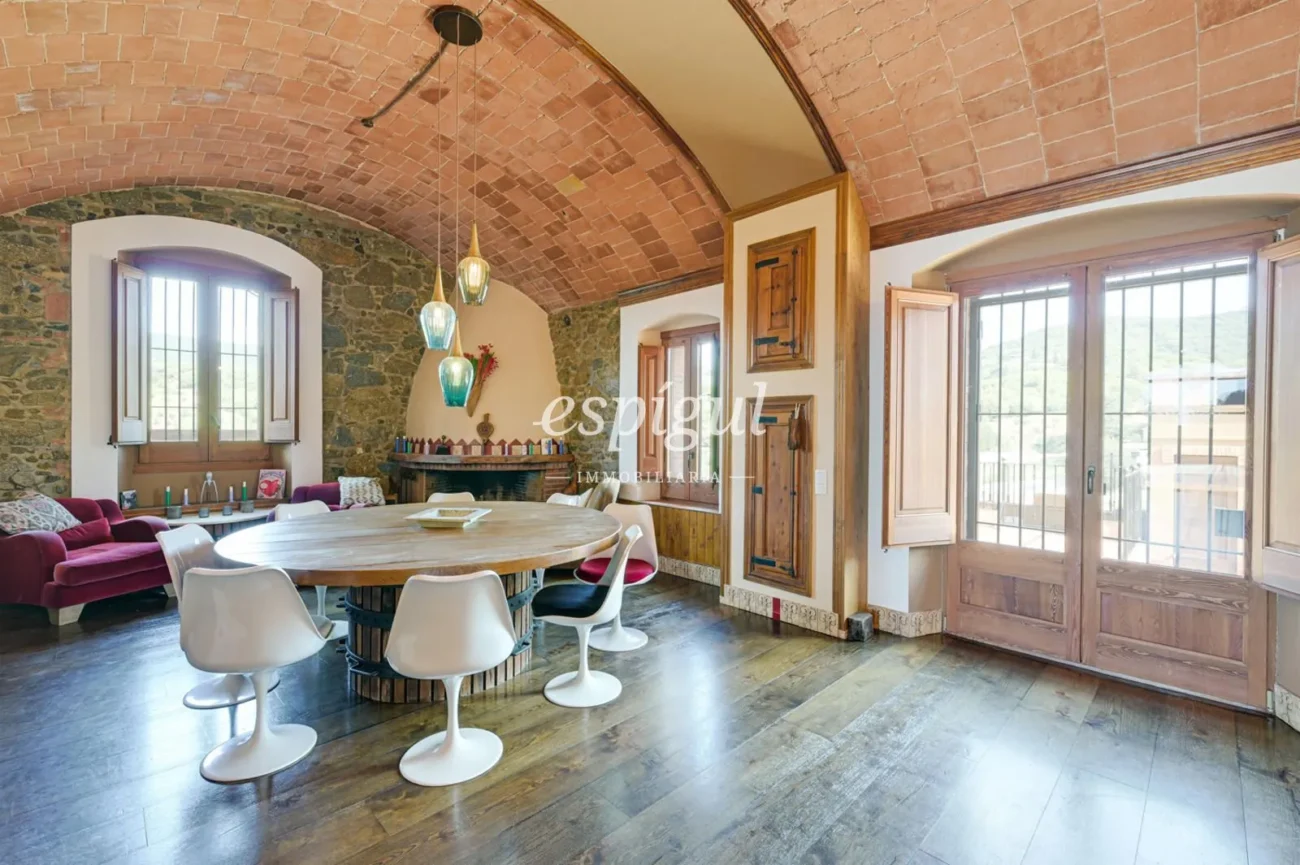 Exclusive Historic Mansion in Alella with Sea Views and Tourist License