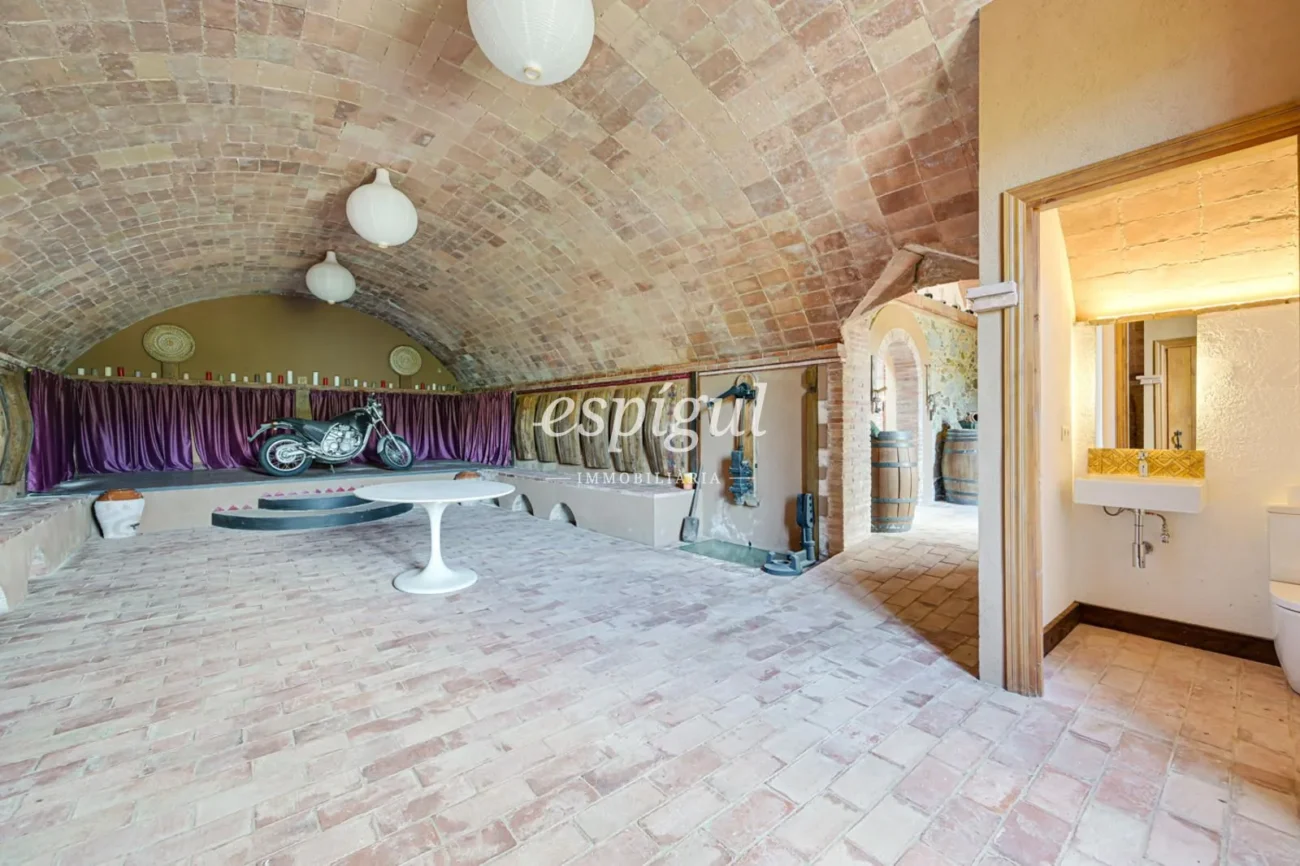 Exclusive Historic Mansion in Alella with Sea Views and Tourist License