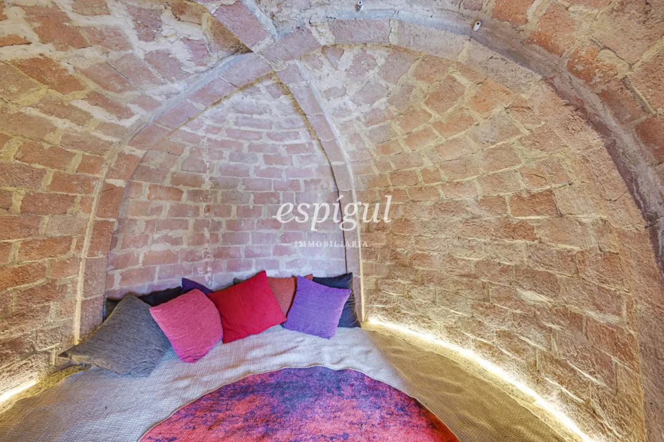Exclusive Historic Mansion in Alella with Sea Views and Tourist License