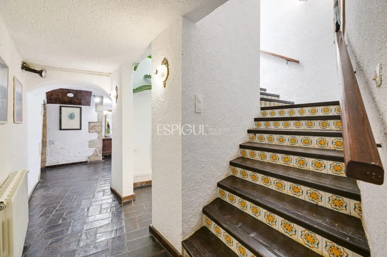 Mas du XVIIe siècle unique, alliant histoire et confort moderne