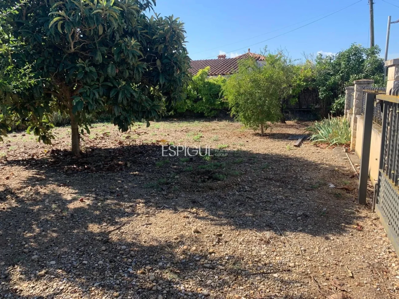 Urban Plot in Les Roques – Calabuig (Báscara)