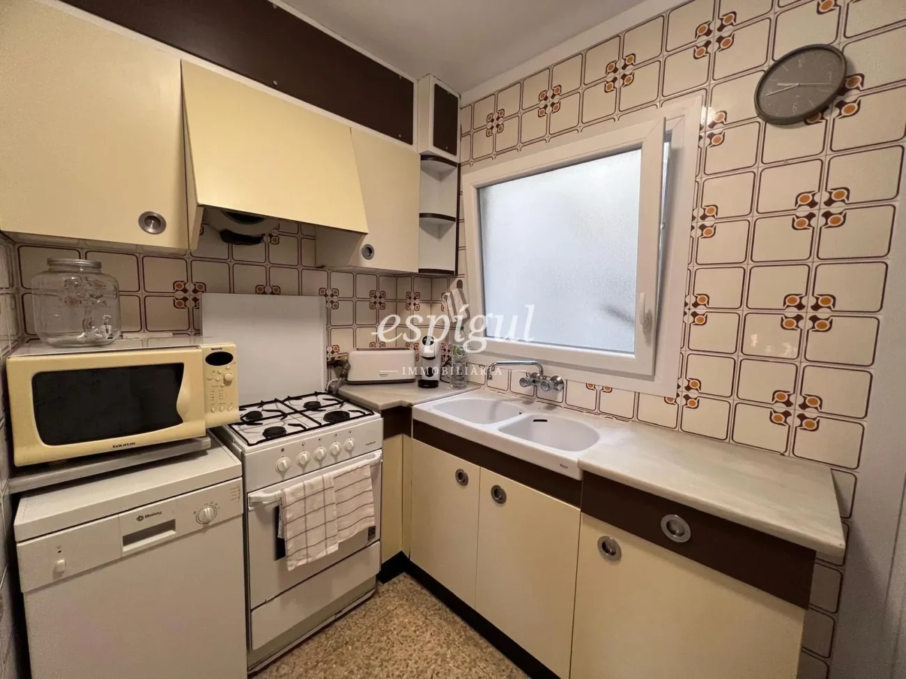 Temporary Student Housing in Girona