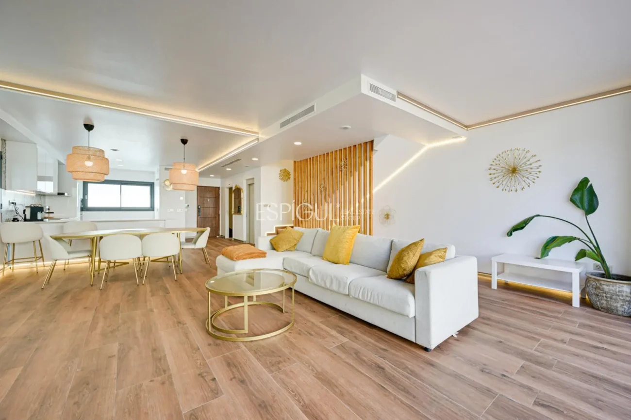 Casa pareada de obra nueva con vistas al mar en Montgat