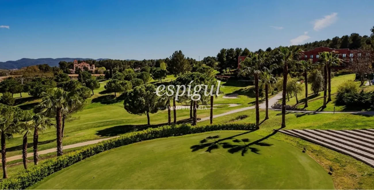 Casa unifamiliar de obra nueva en venta en Golf Barcelona