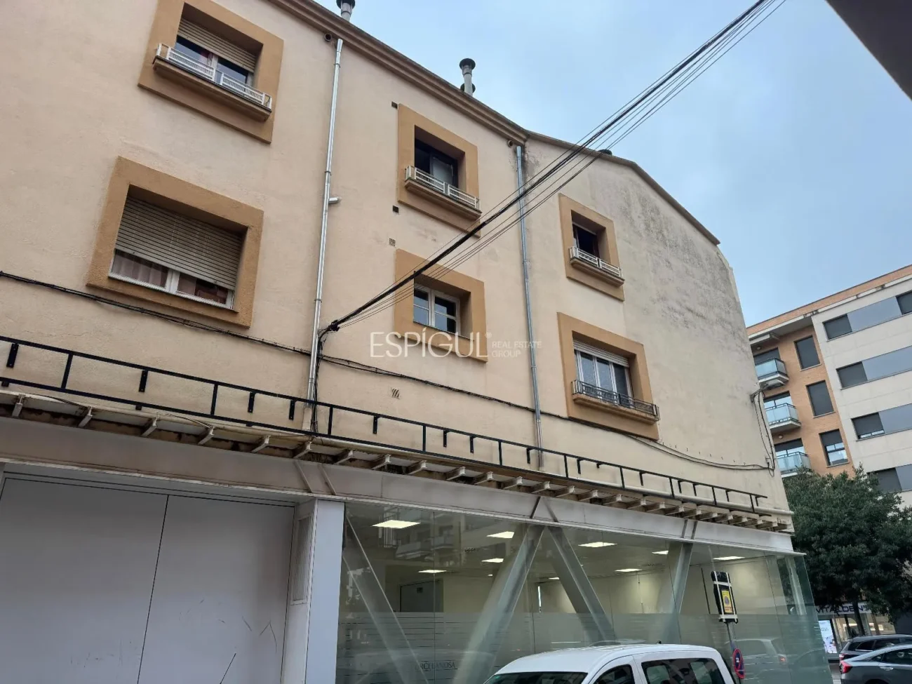 Edifici en venda a l’Eixample Sud de Girona