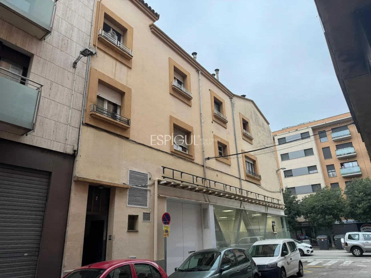 Edifici en venda a l’Eixample Sud de Girona