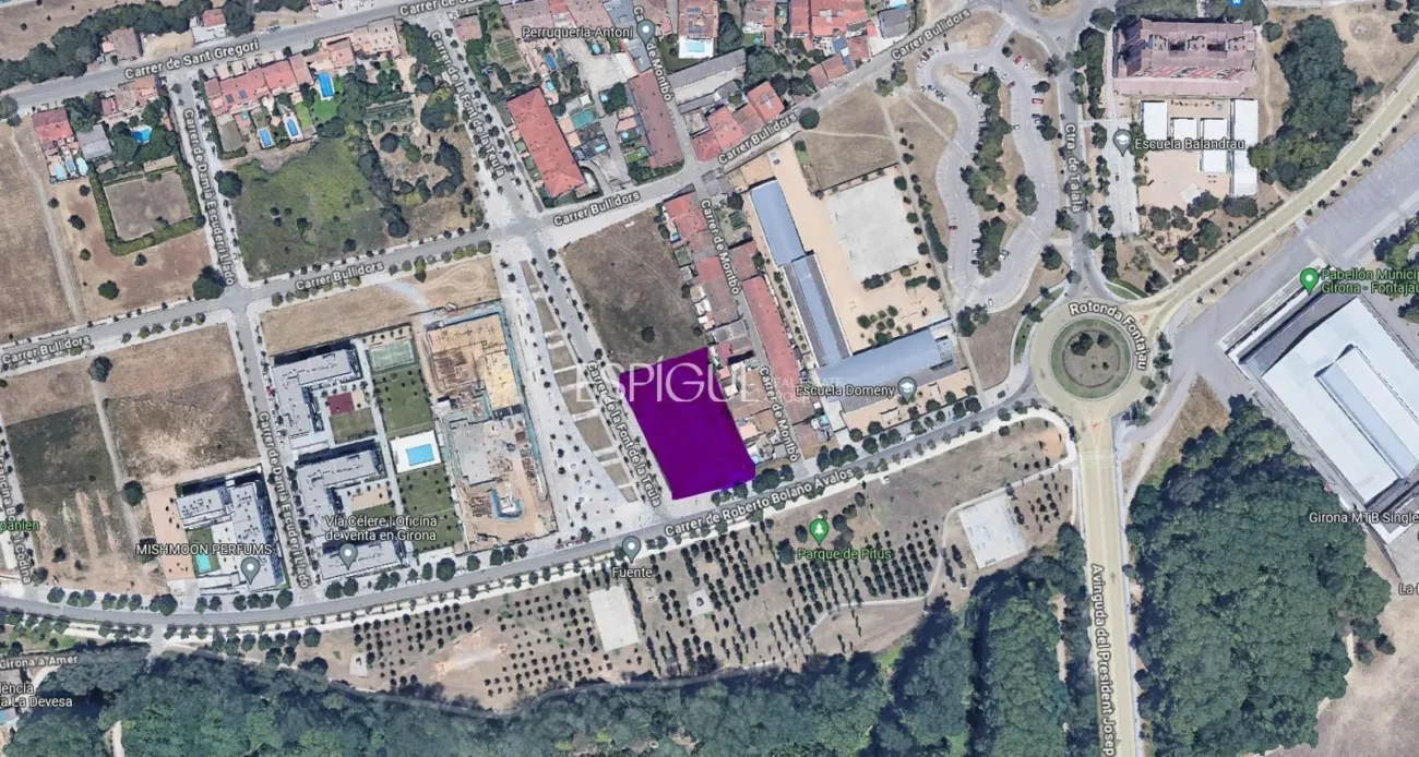 Estrena piso de una habitación y balcón en Domeny