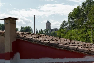 Studio apartment in Sant Daniel in need of renovation