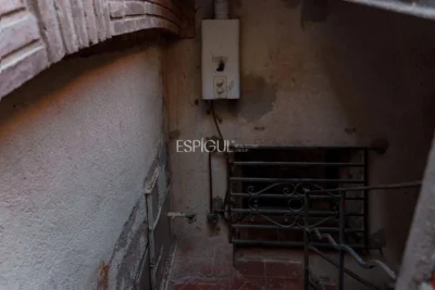 Studio apartment in Sant Daniel in need of renovation