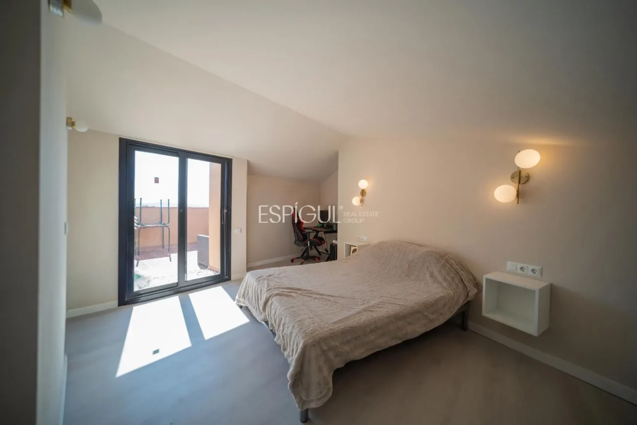 Excelente dúplex con terraza en Sils