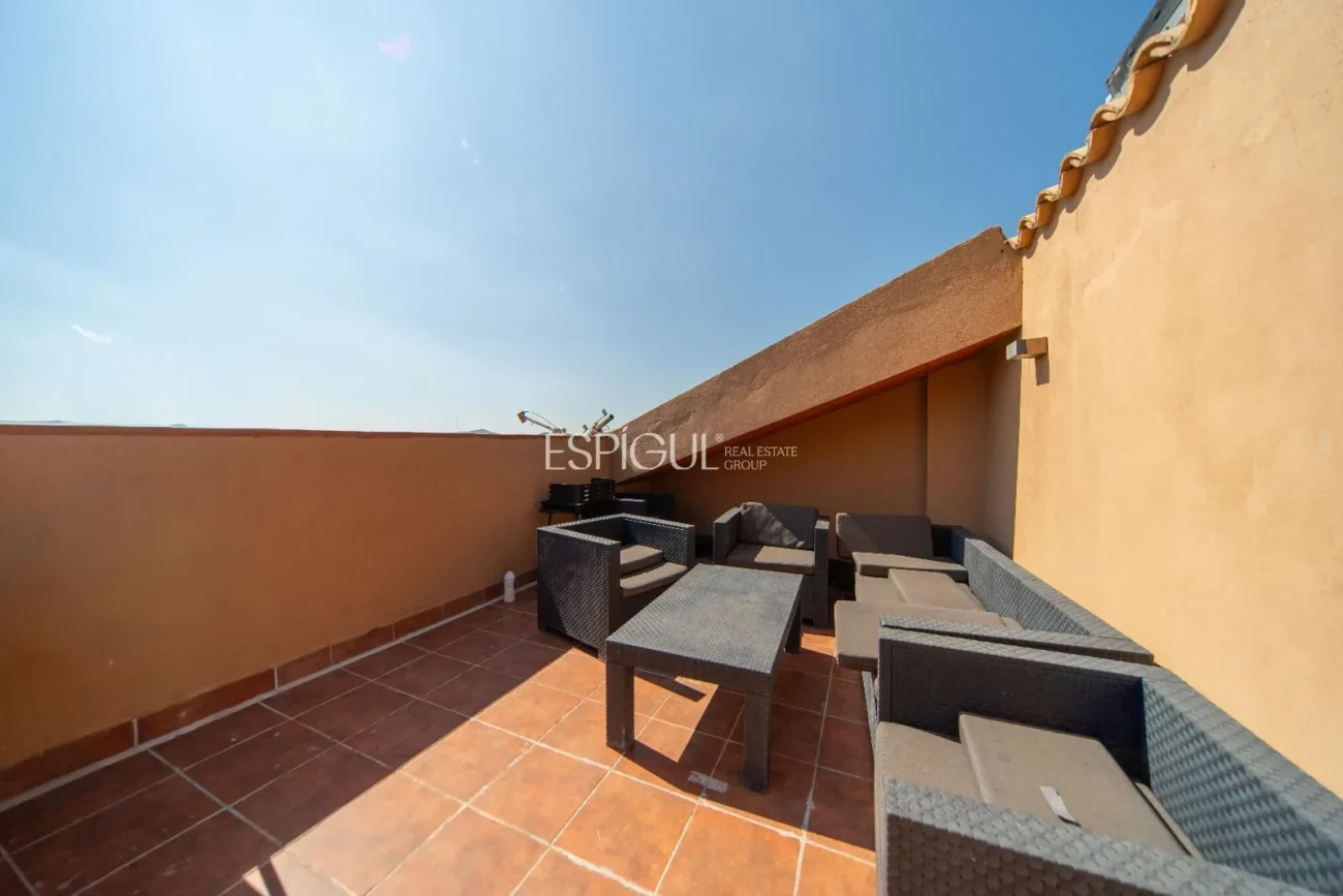 Excelente dúplex con terraza en Sils