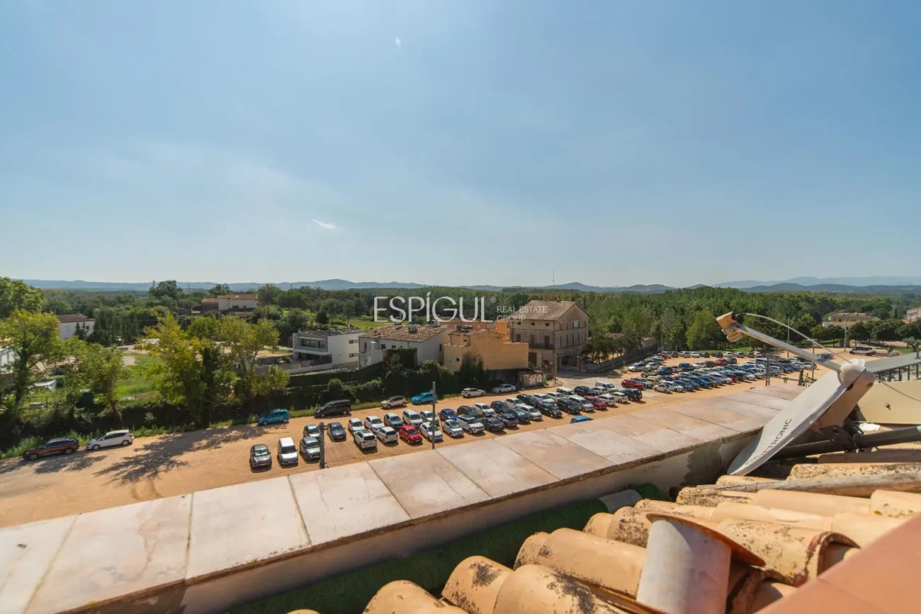 Excelente dúplex con terraza en Sils