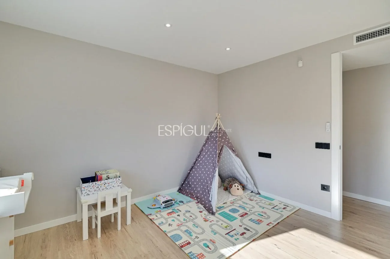 Exclusiva casa con vistas al mar y piscina privada en Santa Susanna