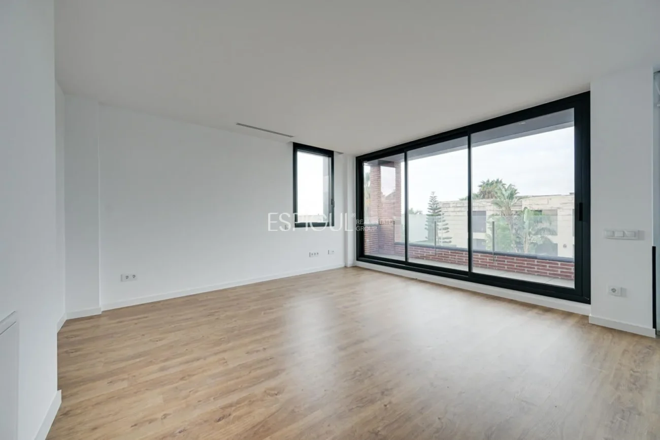 Exclusiva casa unifamiliar d’obra nova a la urbanització Can Quirze, Mataró