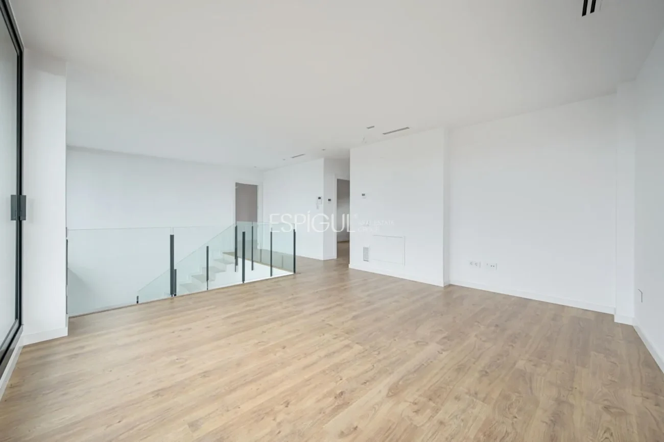 Exclusiva casa unifamiliar d’obra nova a la urbanització Can Quirze, Mataró