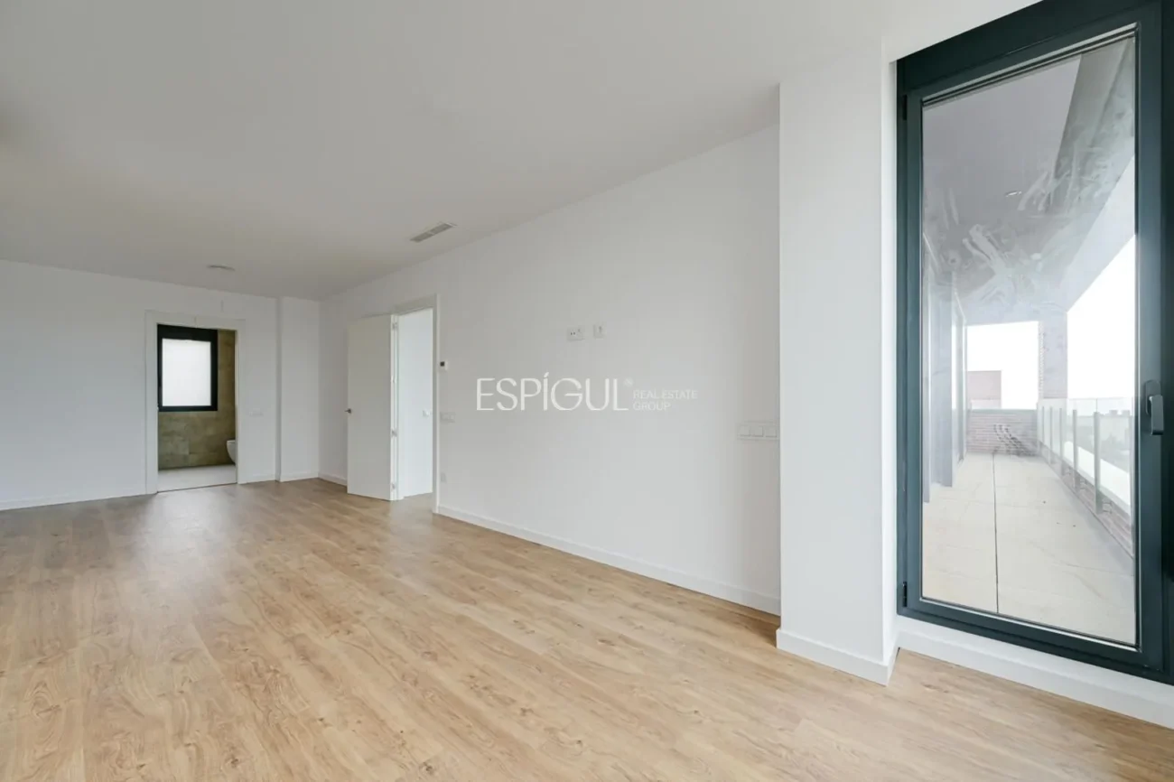 Exclusiva casa unifamiliar d’obra nova a la urbanització Can Quirze, Mataró