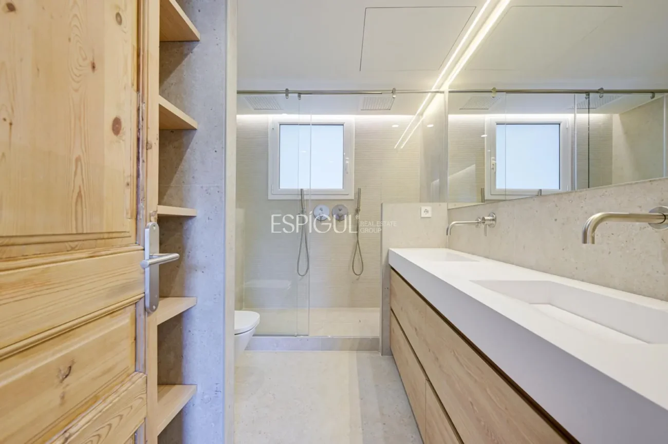 Exclusiva vivienda reformada en Calle Girona, Dreta de l’Eixample