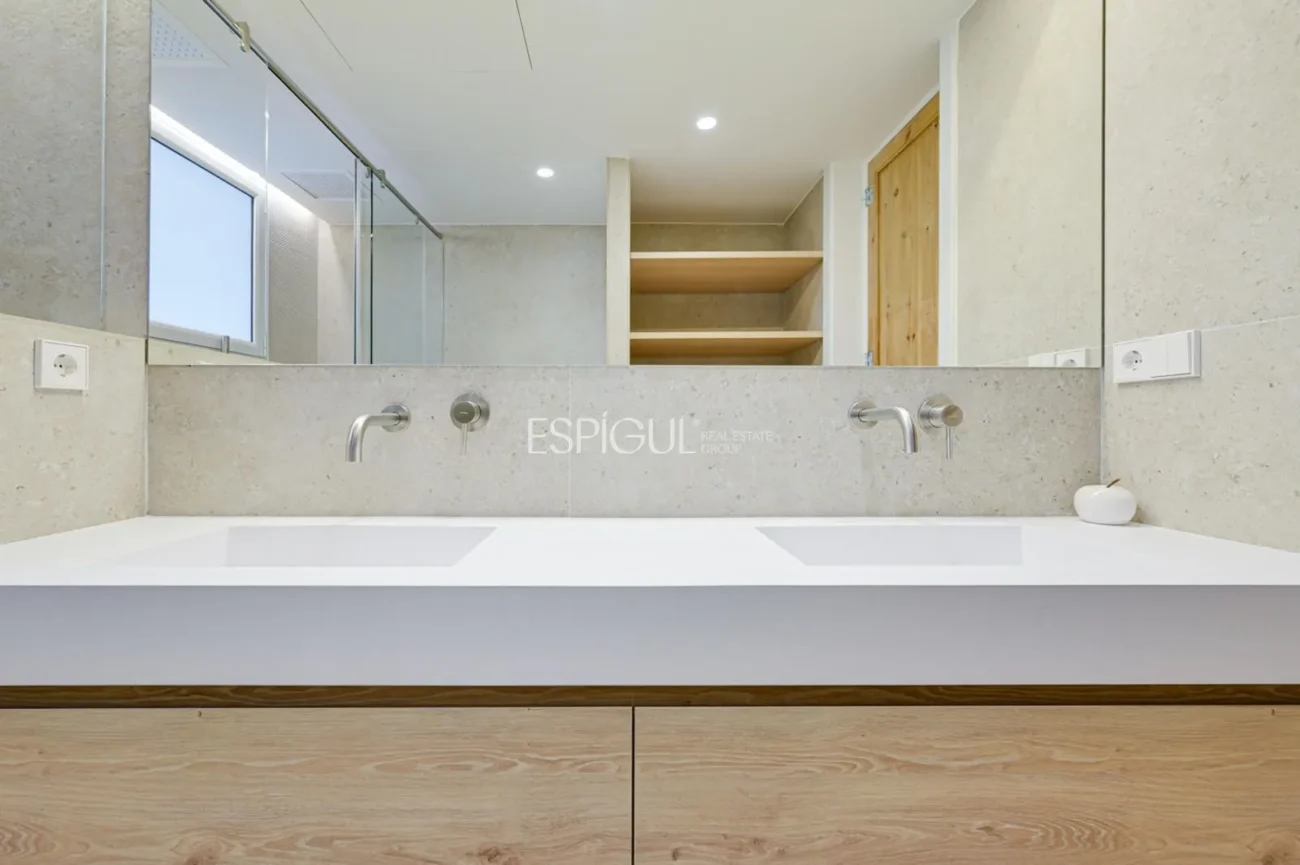 Exclusiva vivienda reformada en Calle Girona, Dreta de l’Eixample