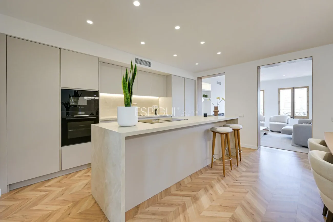 Exclusiva vivienda reformada en Calle Girona, Dreta de l’Eixample