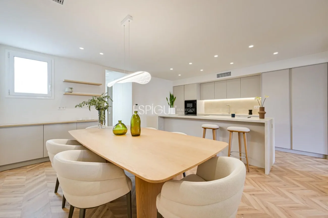 Exclusiva vivienda reformada en Calle Girona, Dreta de l’Eixample