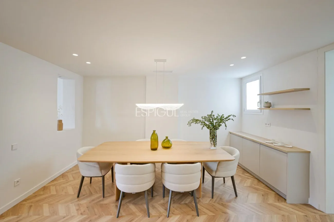 Exclusiva vivienda reformada en Calle Girona, Dreta de l’Eixample