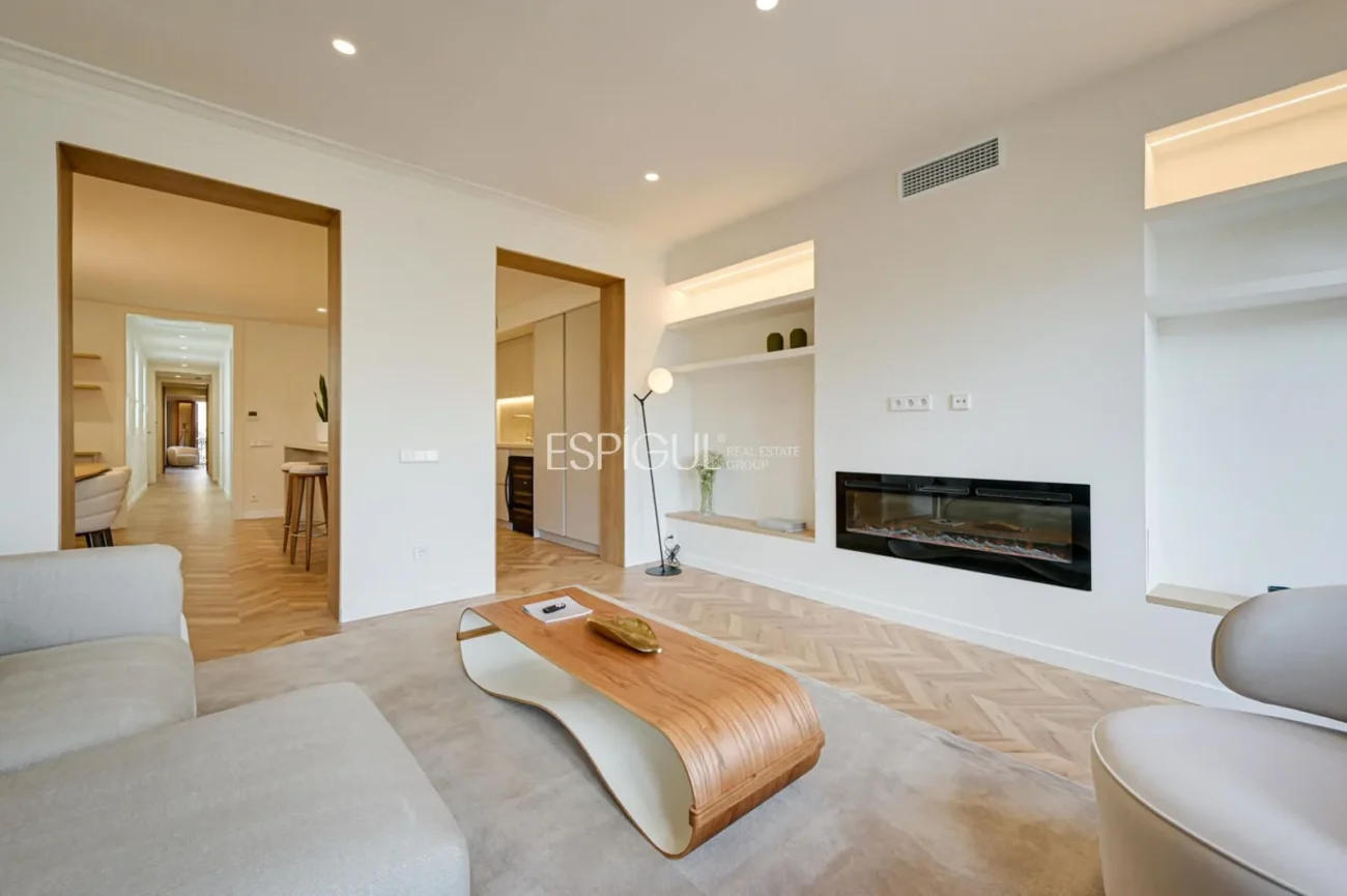 Exclusiva vivienda reformada en Calle Girona, Dreta de l’Eixample