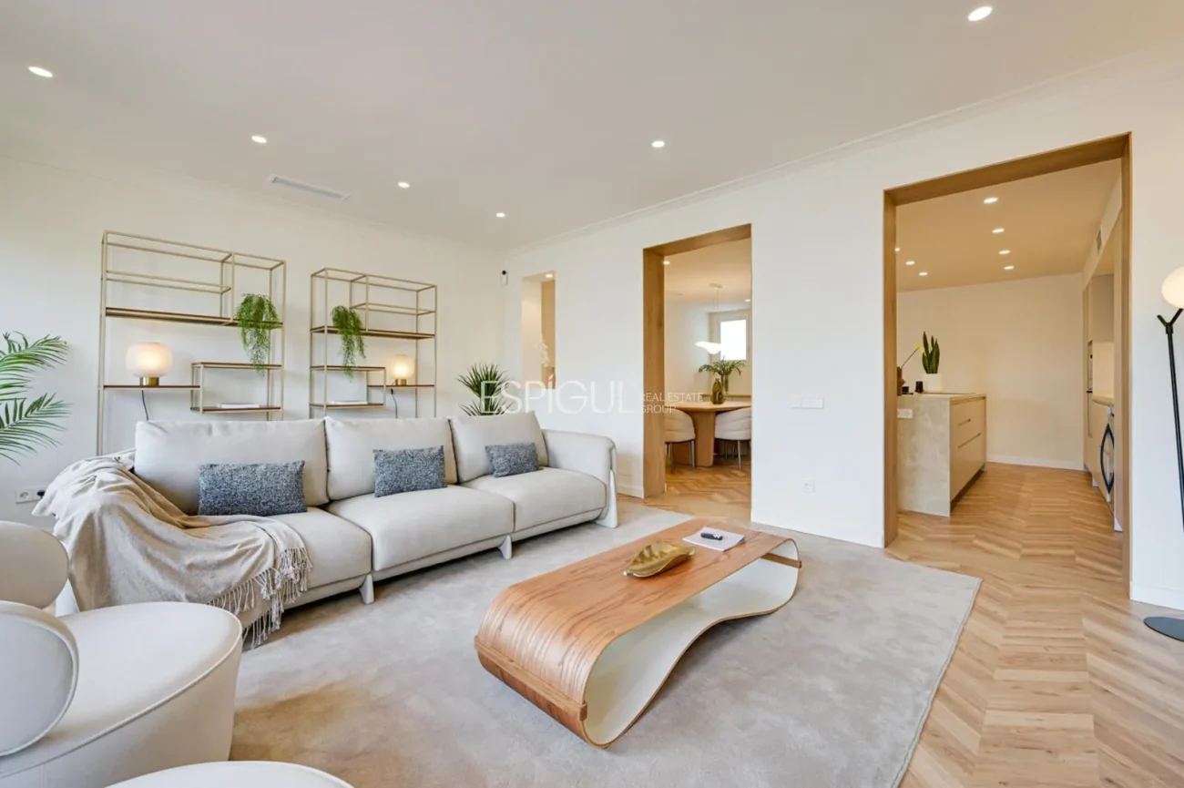 Exclusiva vivienda reformada en Calle Girona, Dreta de l’Eixample