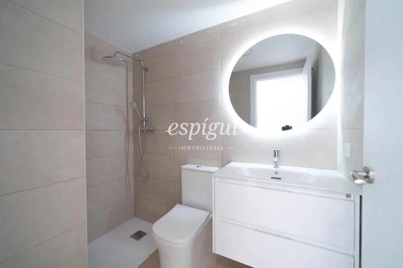 Exclusive Fully Renovated Apartment in the Heart of Salt